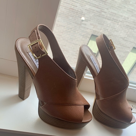 Steve Madden tan heels - Picture 5 of 8
